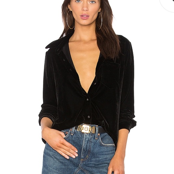 L'ACADEMIE CLASSIC BLOUSE IN BLACK VELVET REVOLVE - Picture 3 of 5